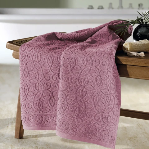 Toalla De Rostro Jacquard Provenza 70x140cm Rosa Oscuro.